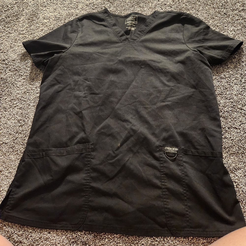Cherokee large black scrub top